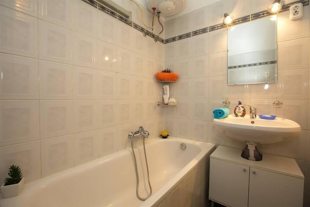 Charming Studio At The Danube Appartement